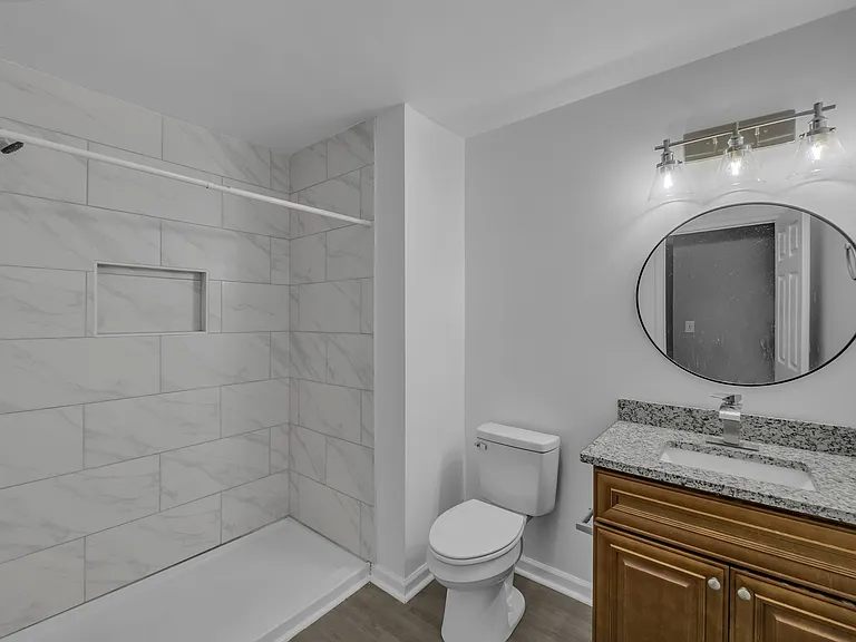 817 Biltmore Dr — Photo 33