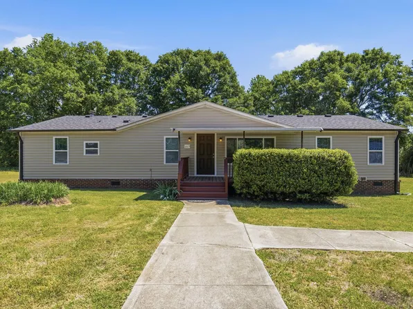 169 Pleasant Cove Dr, Woodruff, SC 29388