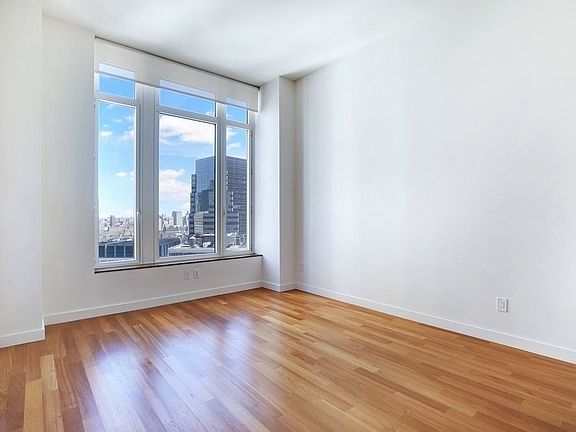 3rd image of 15 William St APT 40F