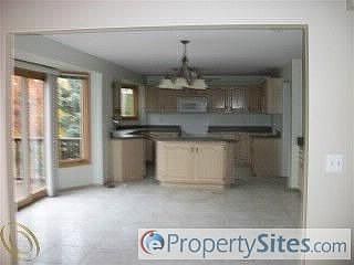 4th image of 39092 Rivercrest Ave