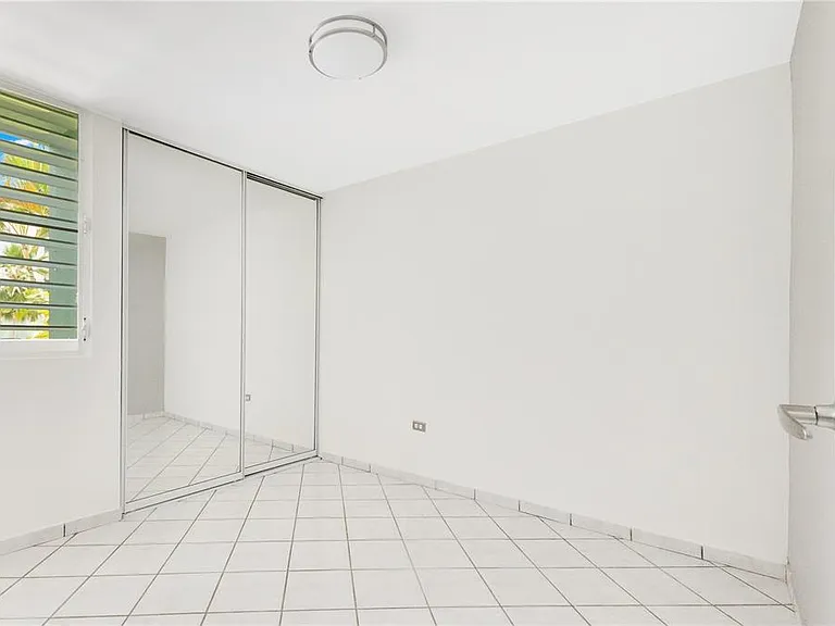 AVE. TRIOVEGABAJENO Cond. Torre Vista — Photo 11