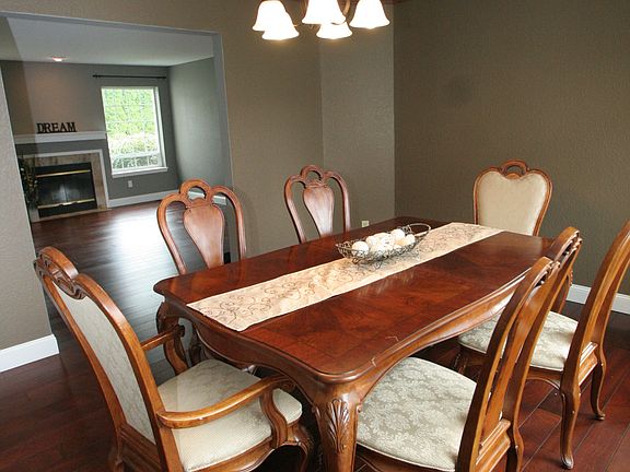5th image of 5208 Arlington Ct SE