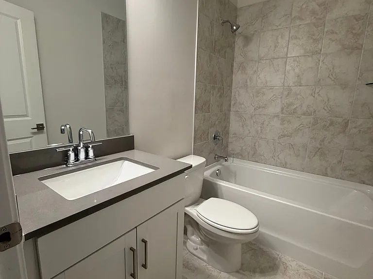 1973 Hollywood Rd NW #15 — Photo 10