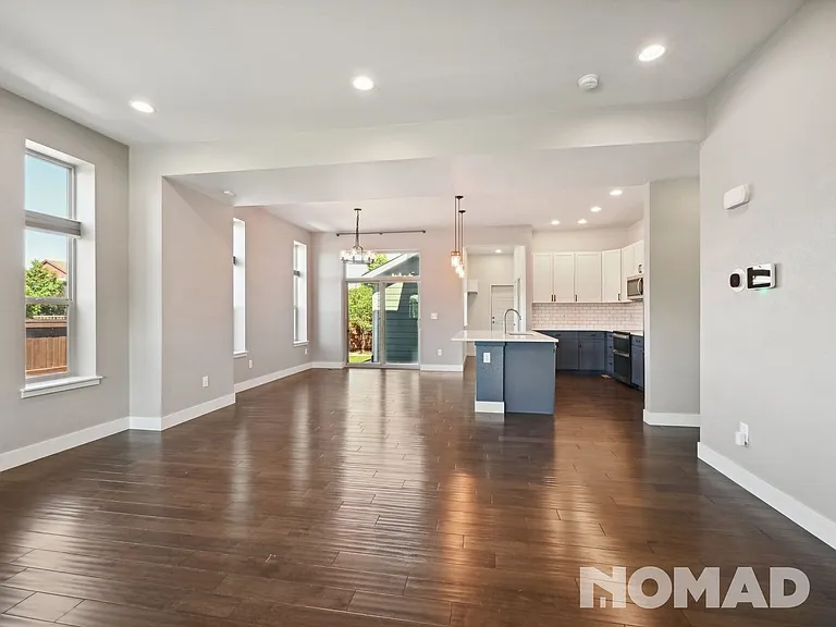 2592 Iola St — Photo 3