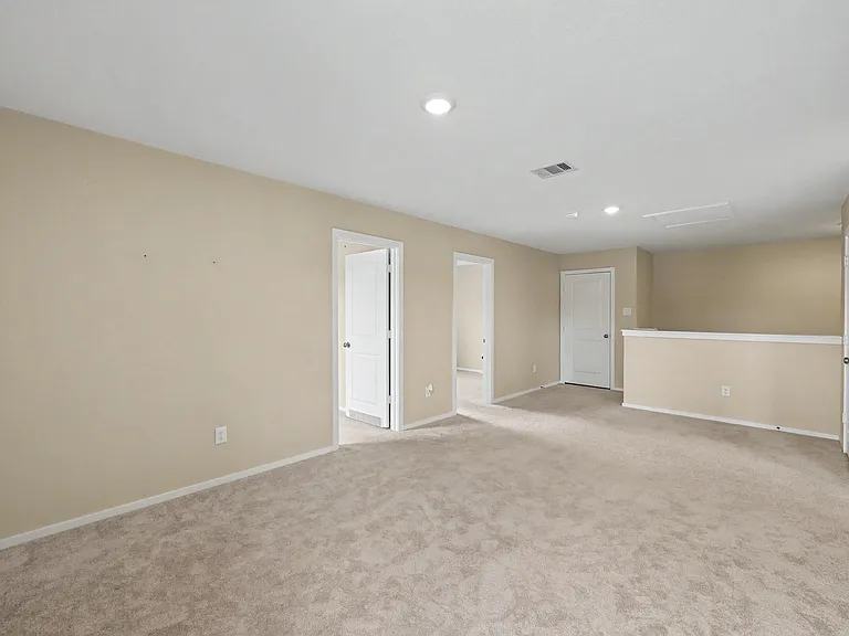 21154 Vercelli St — Photo 19