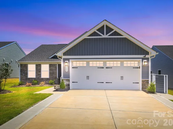 982 Pemberley St, Lancaster, SC 29720