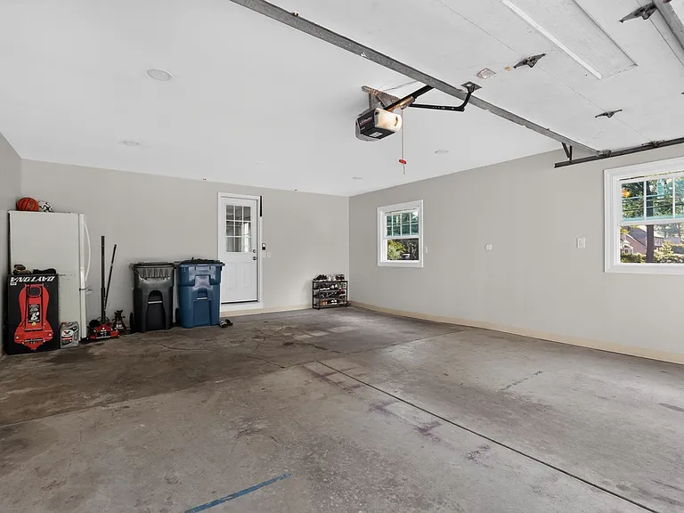 28036 W Oakland Rd — Photo 29