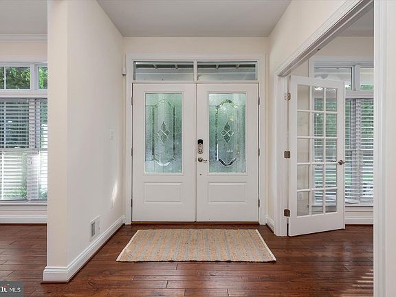 4th image of 209 Olivia Ln