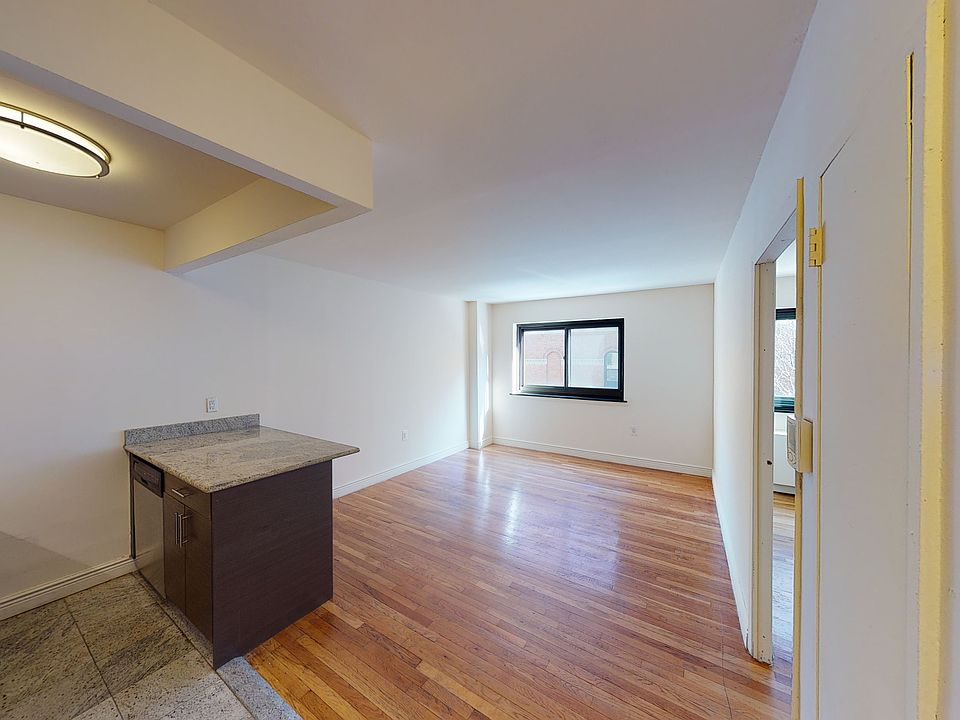 1st image of 50 Prince St APT 3J