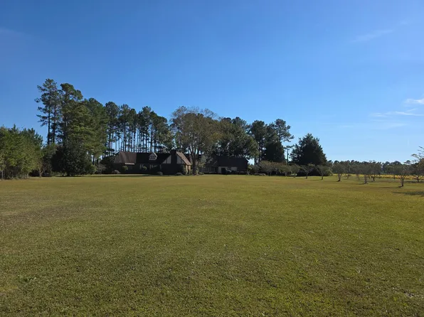 353 Bull Swamp Rd, St Matthews, SC 29135