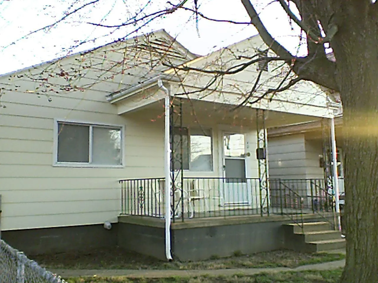 401 5th Ave photo 1