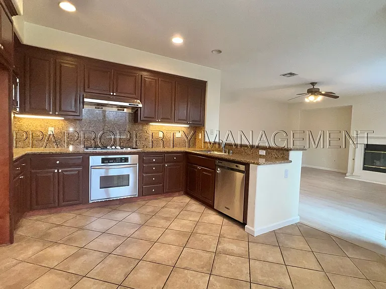 132 Shea Ct — Photo 13