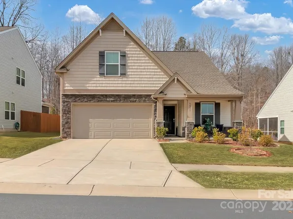 5051 Arbordale Way, Mount Holly, NC 28120