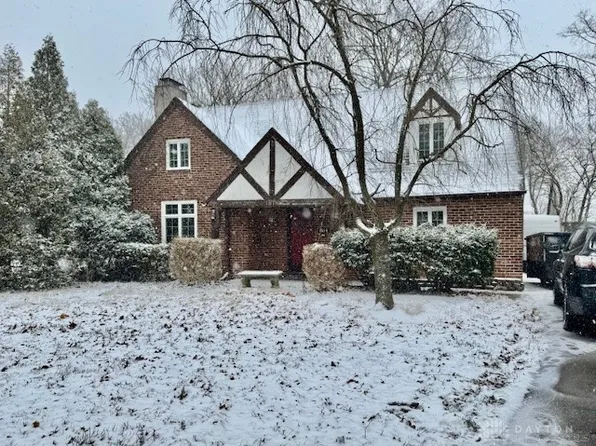 1614 Catalpa Dr, Dayton, OH 45406