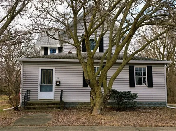 221 E Main St, New London, OH 44851
