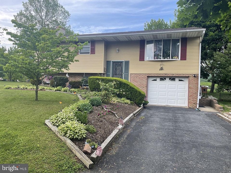 1st image of 41 Fairway Dr
