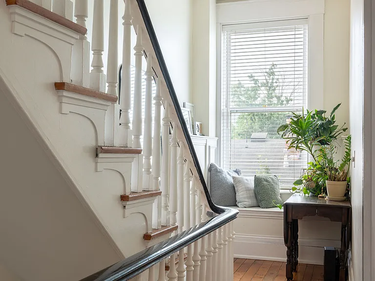 332 Milton St #2 — Photo 6