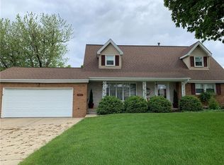 682 W Karen Dr, Decatur, IL 62526