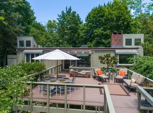 15 Childs Ln, Setauket, NY 11733