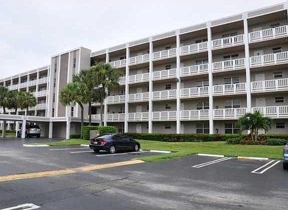 5th image of 1075 Riverside Dr APT 207