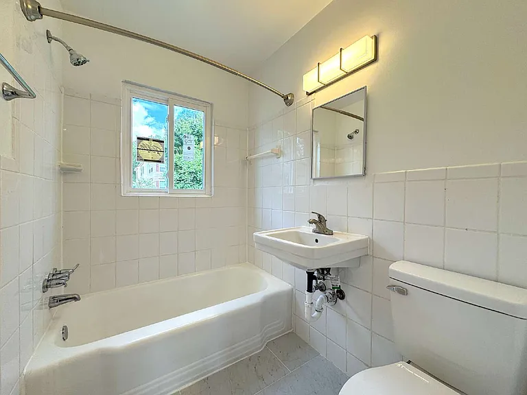 5700 Fenwick Dr — Photo 27