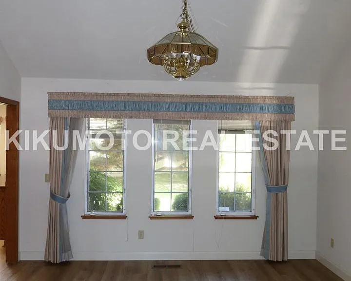 808 Cobble Cove Ln — Photo 3