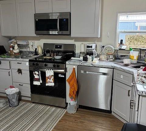 3rd image of 305 Palm City Park