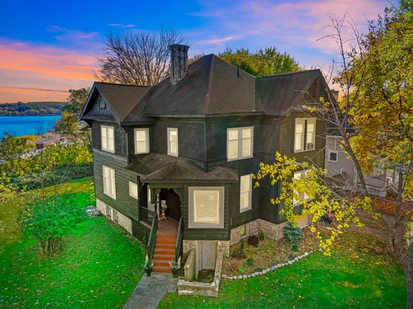 101 Sibben St, Manistee, MI 49660