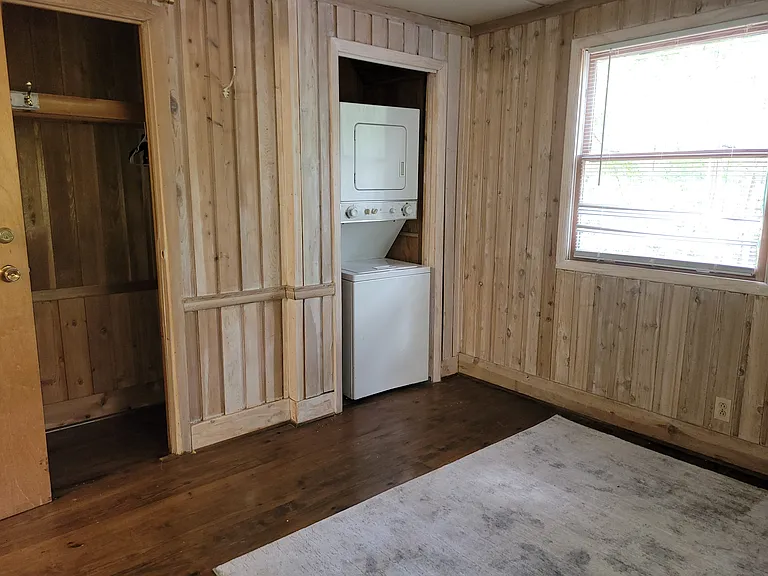 91 Chalet Cir — Photo 12