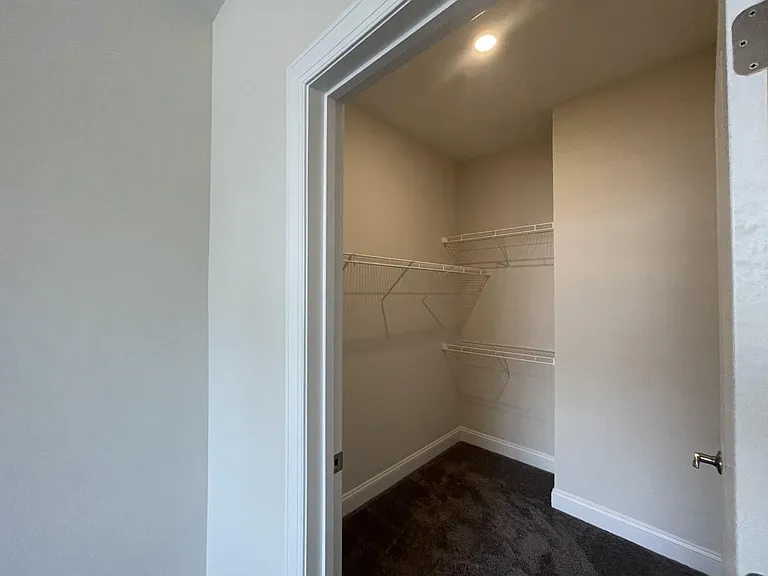 Marcom St Apartments — Photo 26