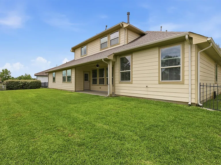 11307 Grand Creek Ln — Photo 31