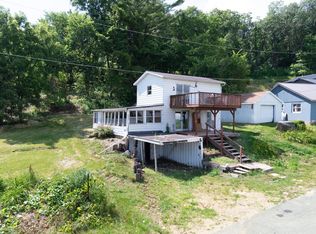 30825 Dickson Rd, La Crescent, MN 55947