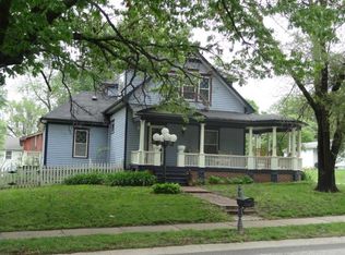 817 Pleasant St, Tonganoxie, KS 66086