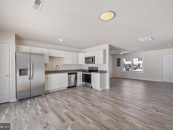 5th image of 103 Metcalf Rd