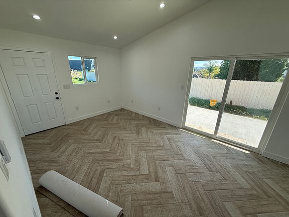 4th image of 4195 Mariposa Ave #4191