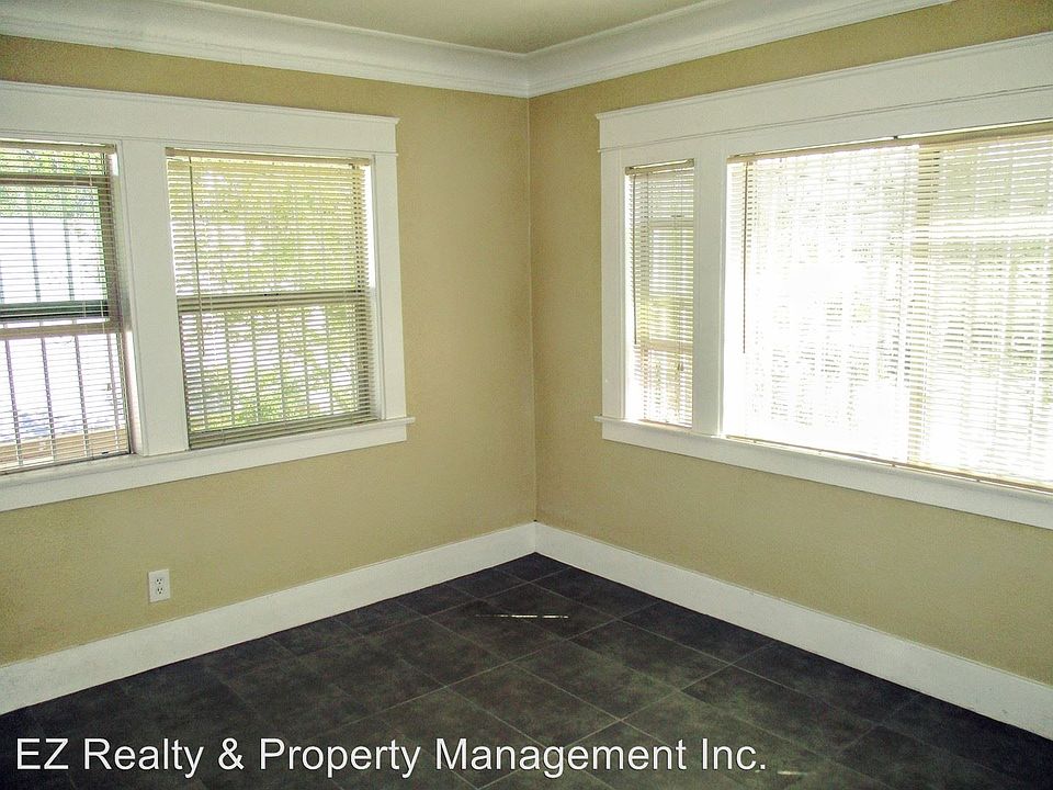 1st image of 214 Kendall Ave
