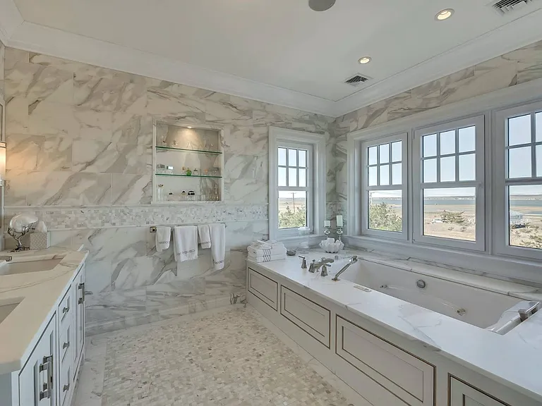 19 Dune Rd — Photo 14