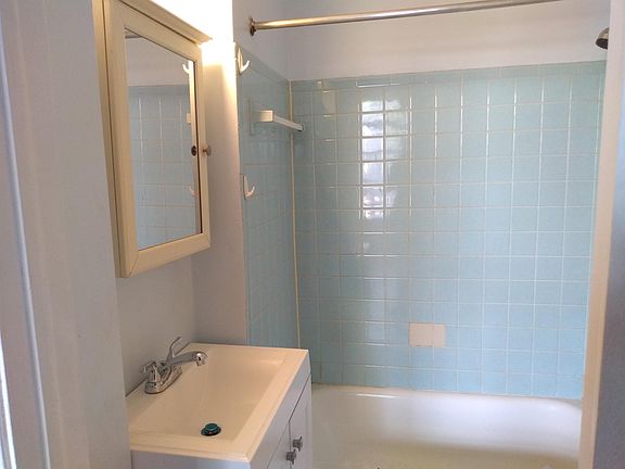 3rd image of 81 Columbia St APT 4