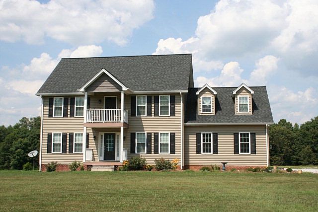 1st image of 391 Spruce Dr
