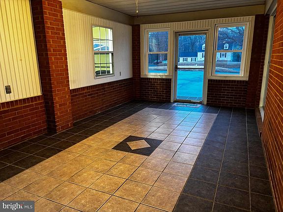 5th image of 23230 Colton Point Rd