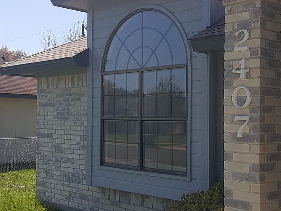 3rd image of 2407 Kilgore Dr