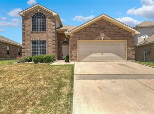 520 Baverton Ln, Haslet, TX 76052