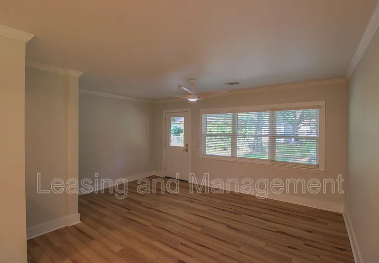 1757 Skinner Ave #B — Photo 4