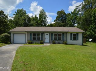 216 Carolina Dr, Jacksonville, NC 28546