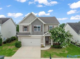 7042 Camrose Ln, Huntsville, AL 35806