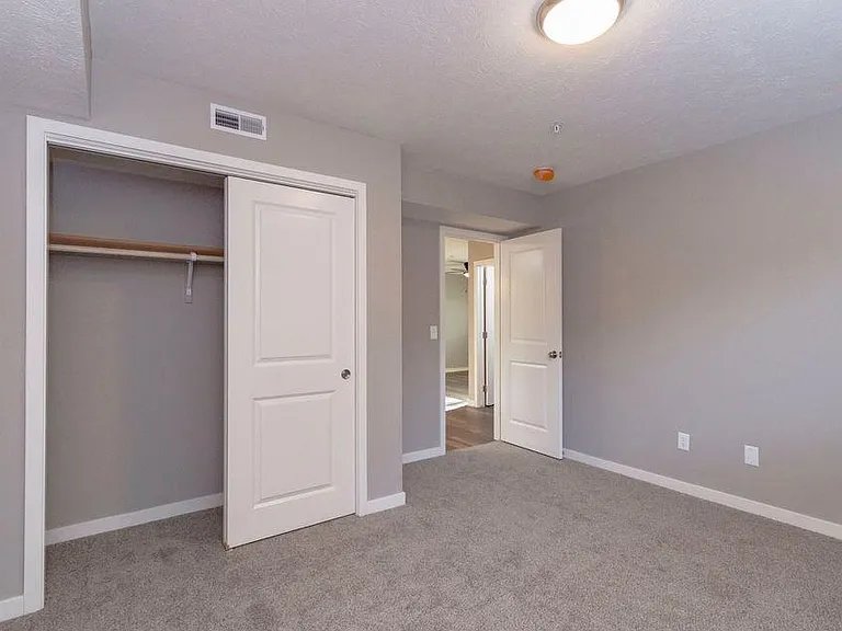 2410 Lynn St #3 — Photo 3