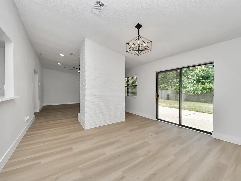 7427 Willow Oak Dr — Photo 25