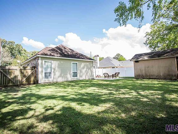 2nd image of 18069 Wood Haven Dr