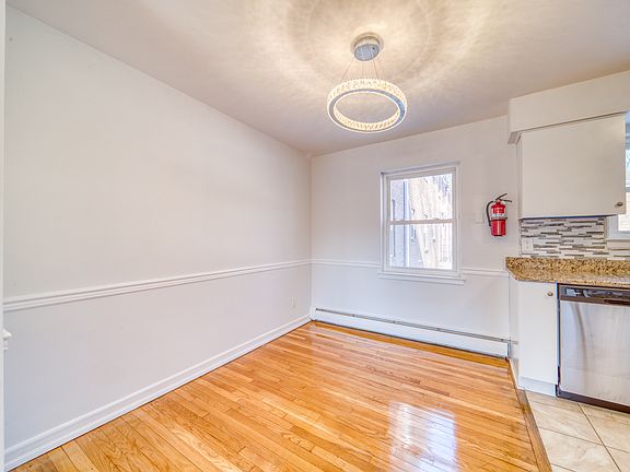 3rd image of 12 Rolling Ridge Rd #12B