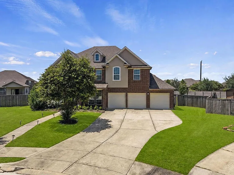 2203 Rocky Shores Ln — Photo 2
